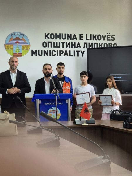 Komuna e Likovës i shpalli karateistët e KK  Rinia  sportistët më të mirë për vitin që shkoi  FOTO 