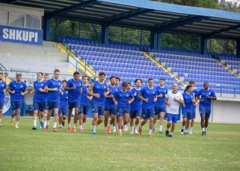 Shvercerat e ndërprenë stërvitjen e FC Shkupi, ja arsyeja!