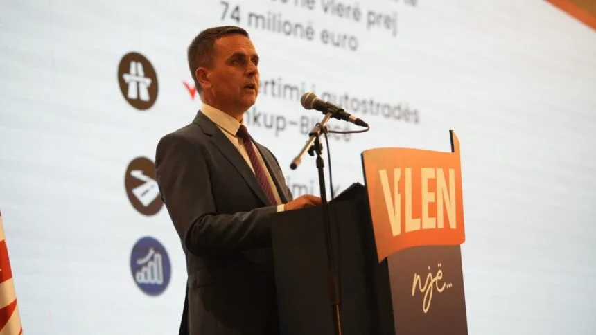 kasami-me-mesazh-per-funksionaret-e-vlen-it-funksioni-eshte-borxh-ndaj-qytetareve-jo-privilegj