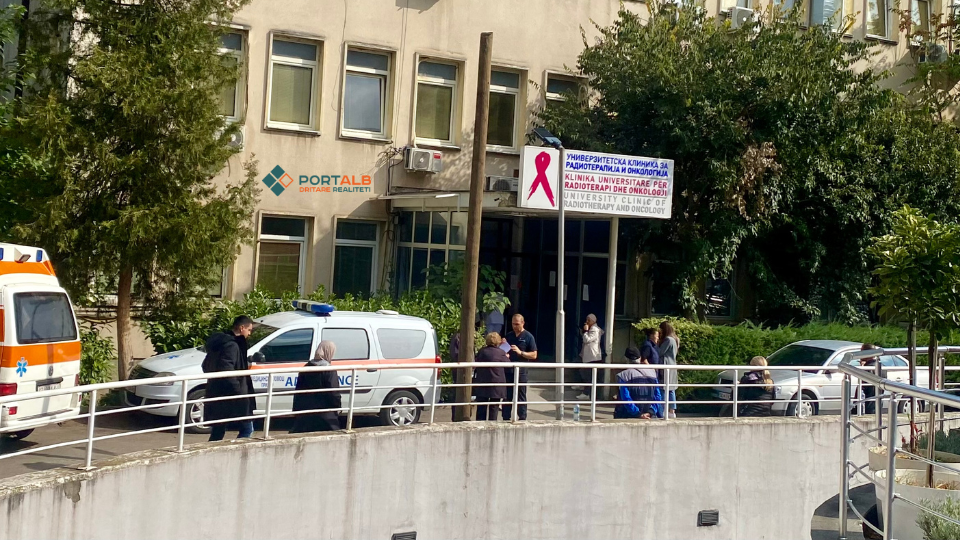 Onkologjia e Shkupit në kolaps  Pacientët me kancer presin deri në 12 orë për terapi