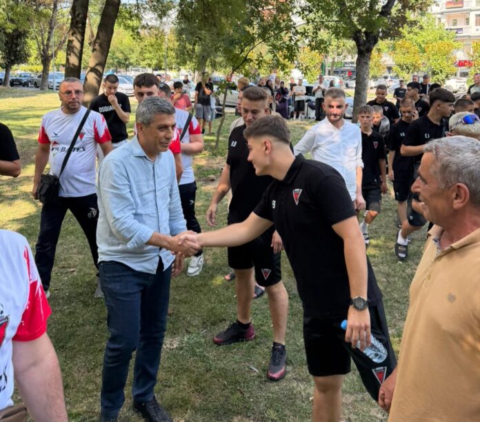 Ju nuk përfaqësoni vetëm klubin tuaj  por edhe Çairin dhe vendin tonë   Mexhiti përcolli KF Albarsa drejt Dana Cup në Danimarkë
