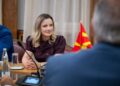 Mimoza Musa në takim me sekretarin shtetëror spanjoll për BE-në: Mbështetja e Spanjës e rëndësishme për rrugën evropiane të Maqedonisë së Veriut!